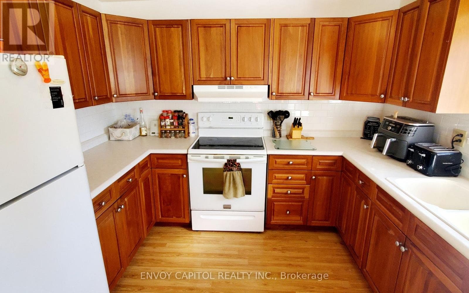 2303 THURSTONIA ROAD, Toronto — photo 4