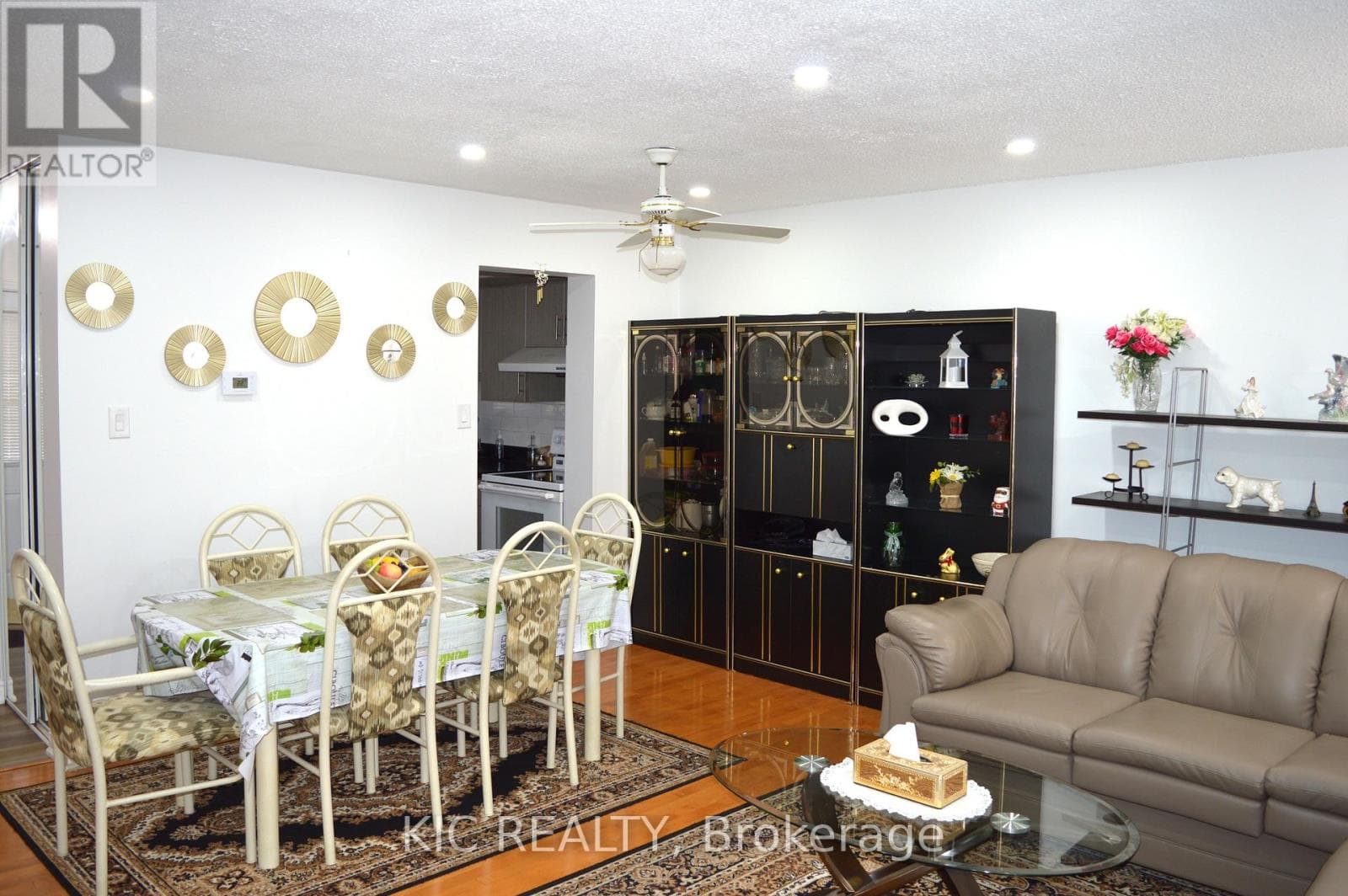 6 - 93 HANSEN ROAD N, Central Lakes — photo 5