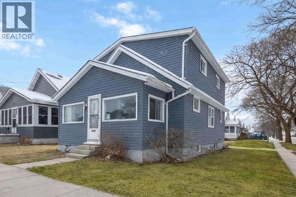 463 CONFEDERATION STREET in 