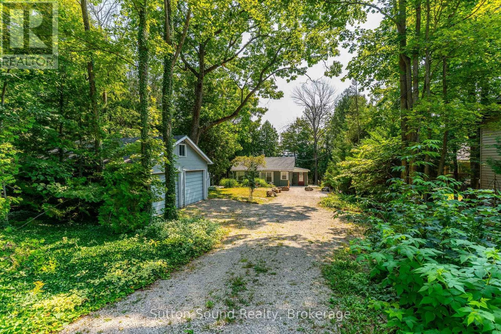 606 MALLORY BEACH ROAD in 