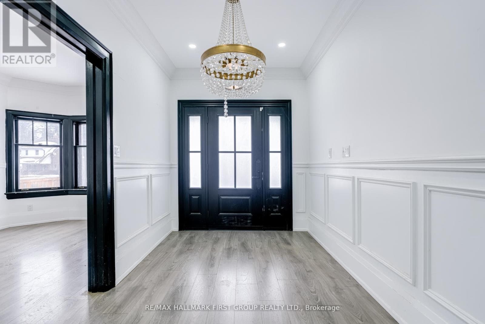 512 SIMCOE STREET NORTH, Toronto — photo 3