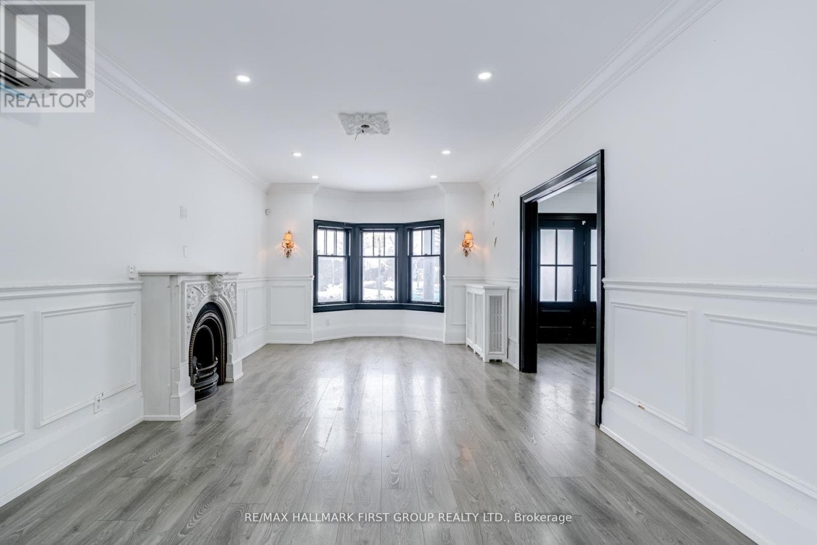 512 SIMCOE STREET NORTH, Toronto — photo 5