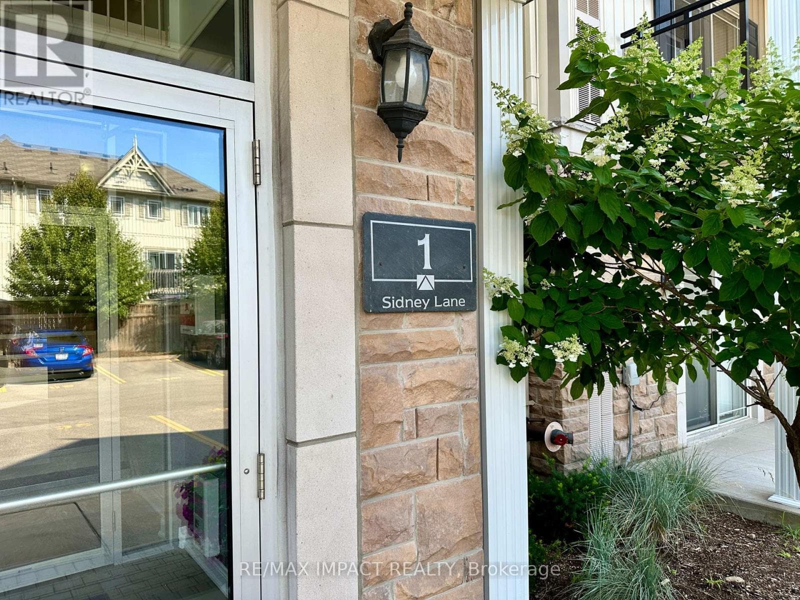 104 - 1 SIDNEY LANE, Toronto — photo 2
