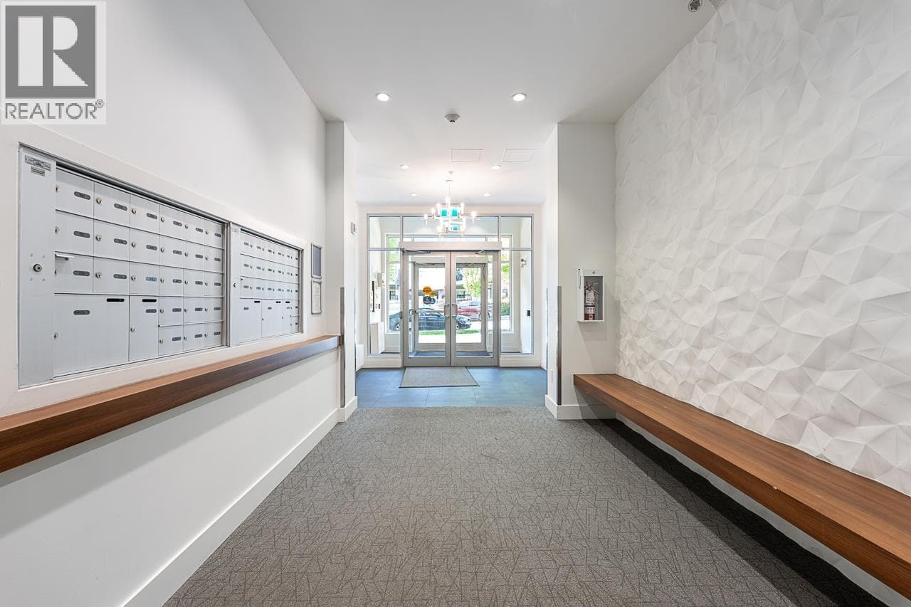 204 711 W 14TH STREET, Greater Vancouver — photo 4