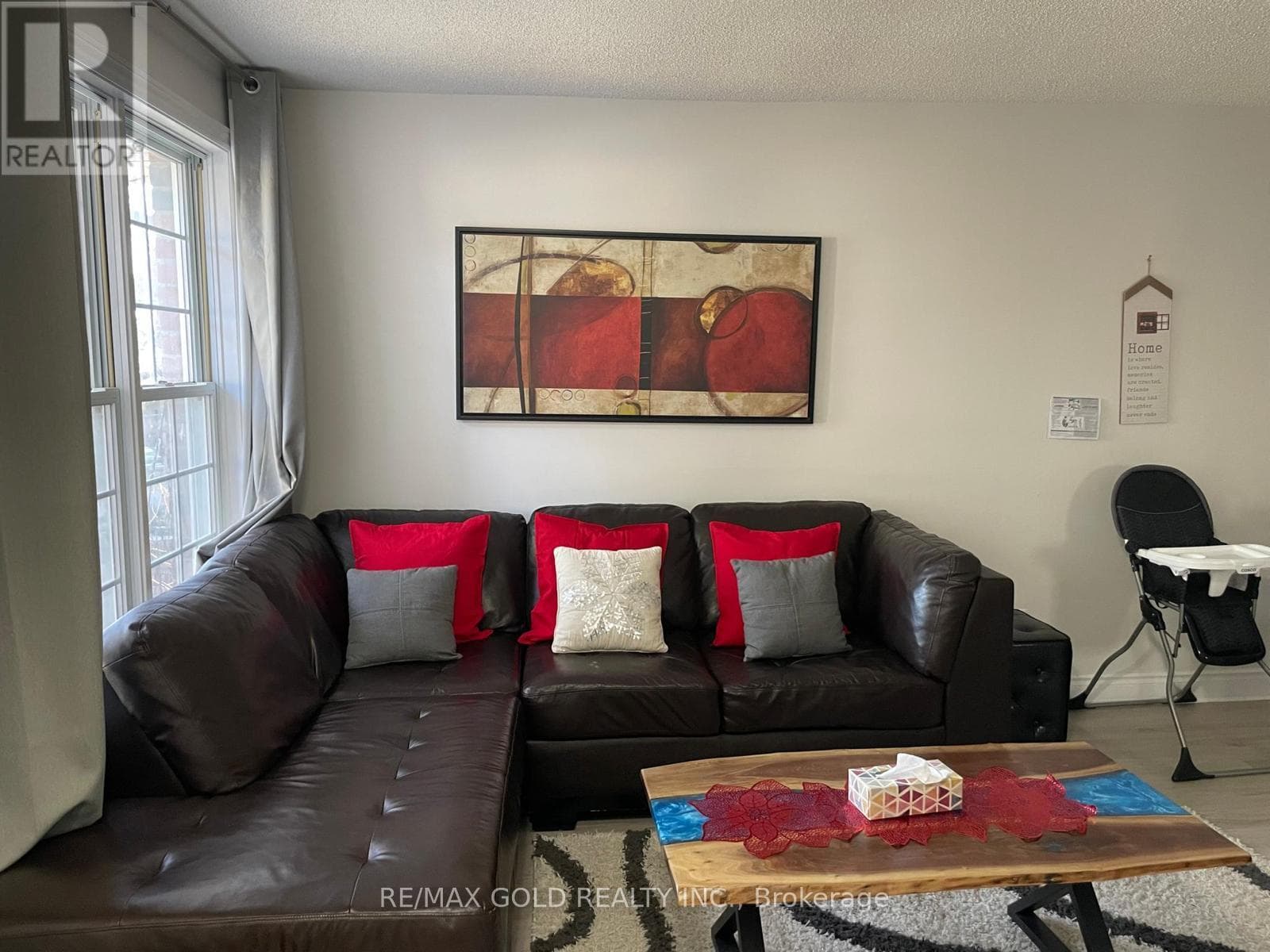 53 DUNCAN AVENUE, Toronto — photo 2