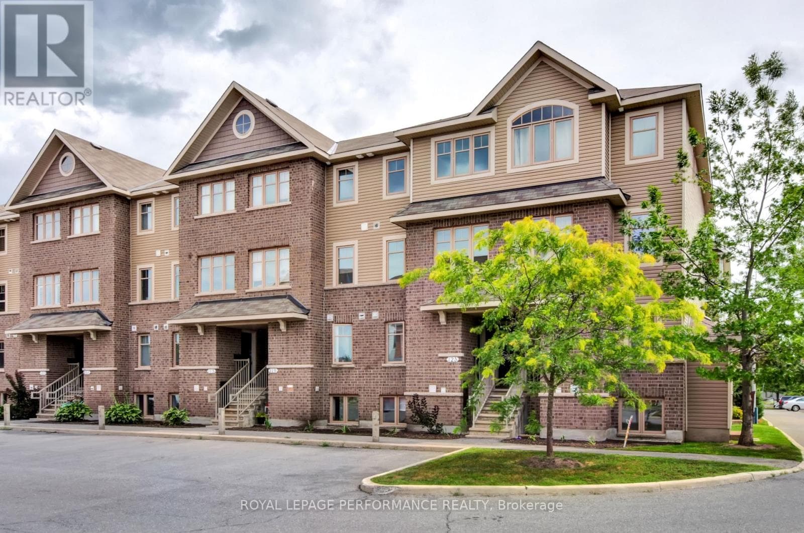 125 WINDSWEPT PRIVATE, Ottawa — photo 2