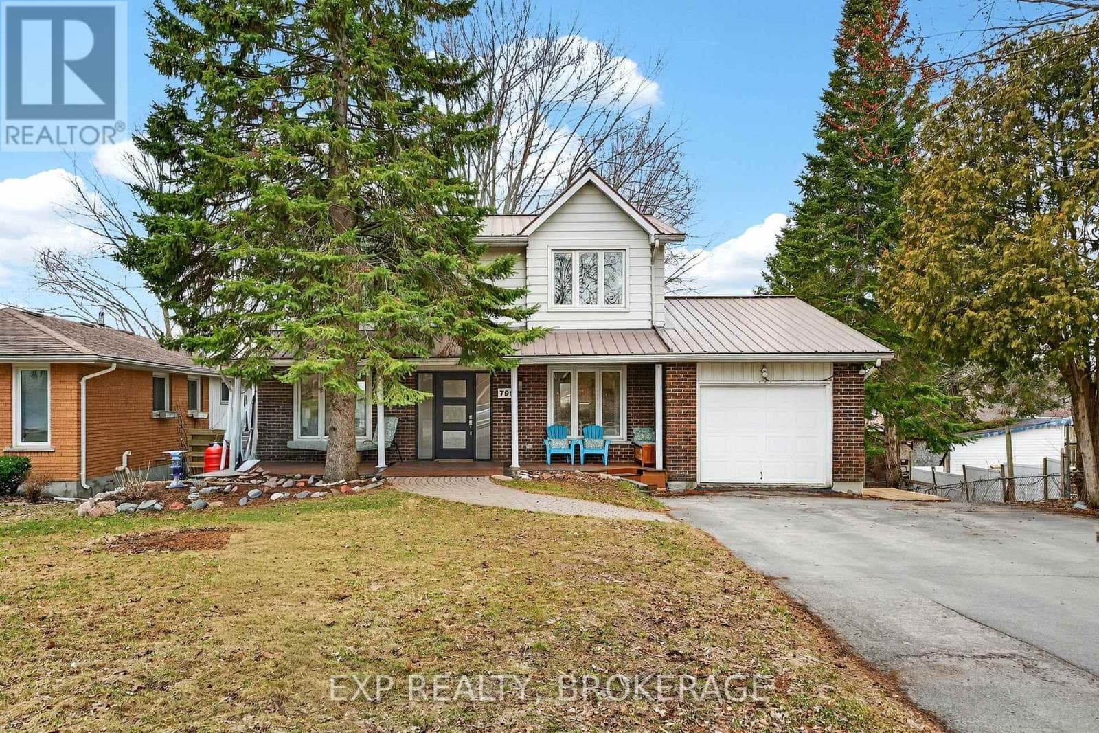 799 HILLSIDE DRIVE in Bayridge West