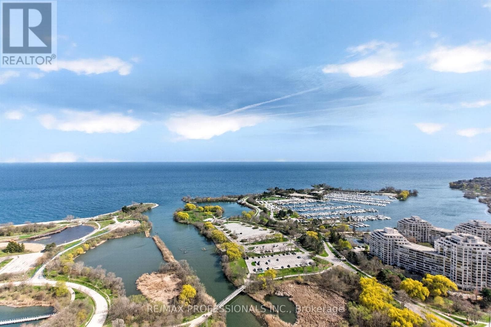 UPH01 - 2200 LAKE SHORE BOULEVARD W in Humber Bay Shores