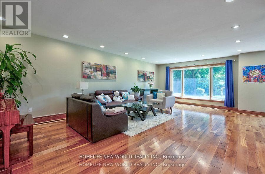 7 SULGRAVE CRESCENT, Toronto — photo 5