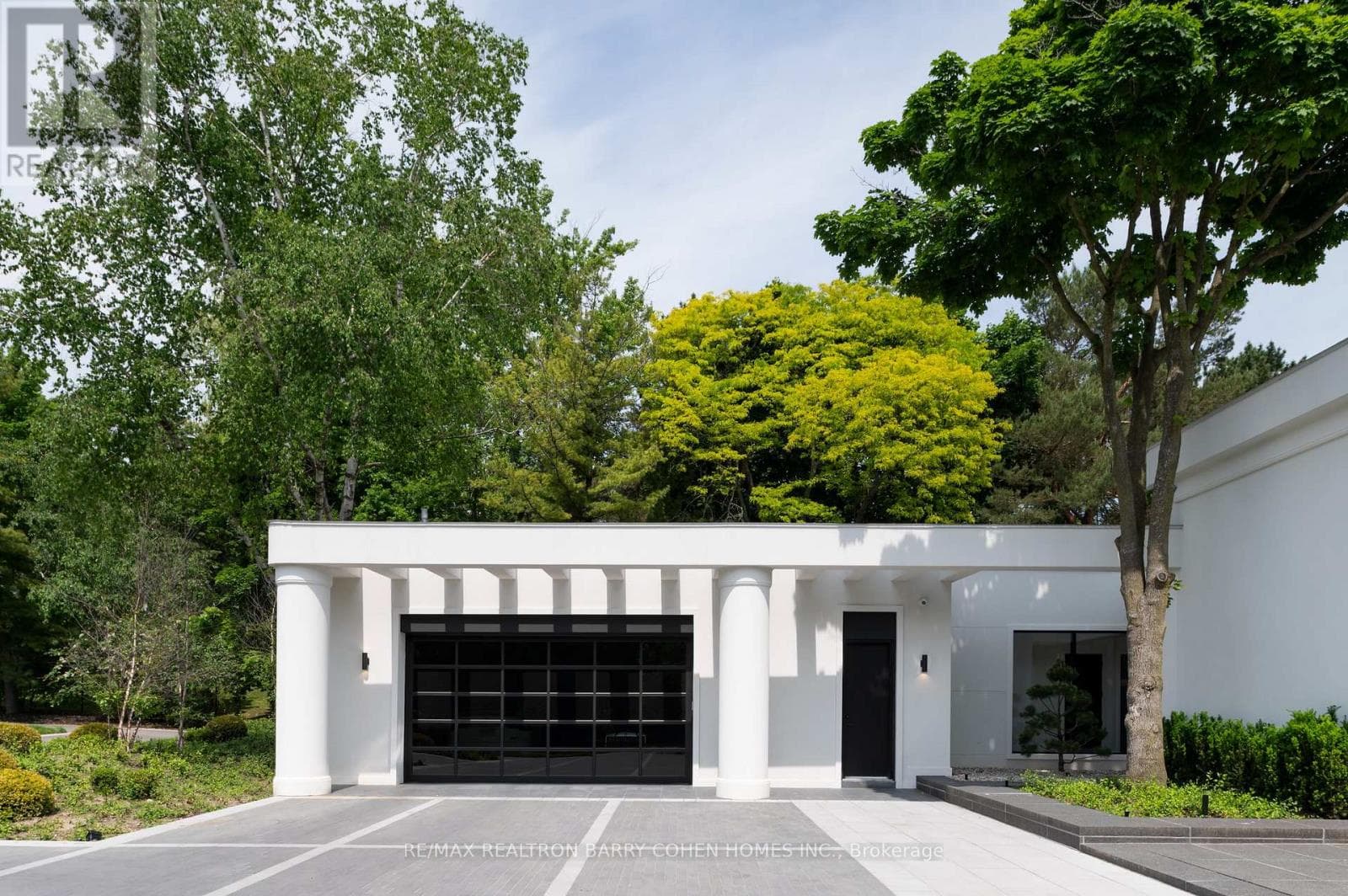 45 PARK LANE CIRCLE, Toronto — photo 3