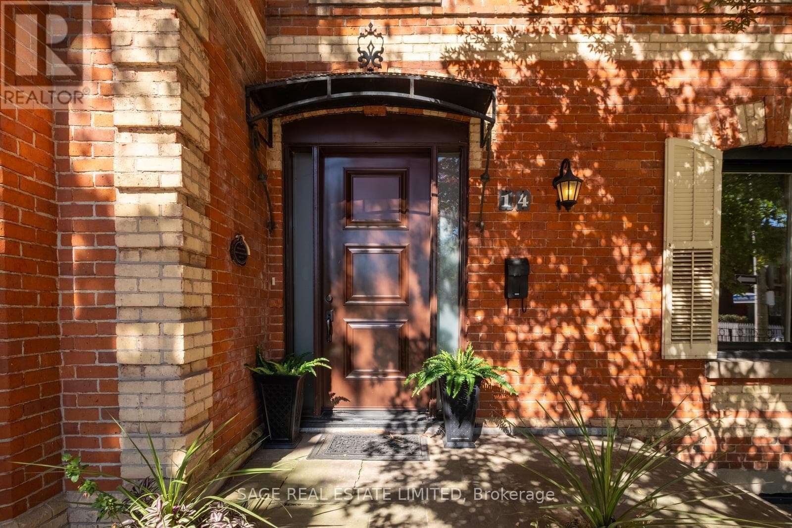 14 HALTON STREET, Toronto — photo 4