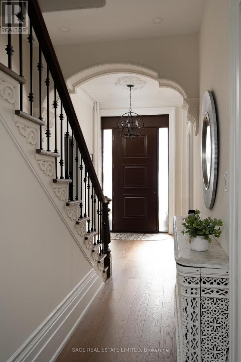 14 HALTON STREET, Toronto — photo 5