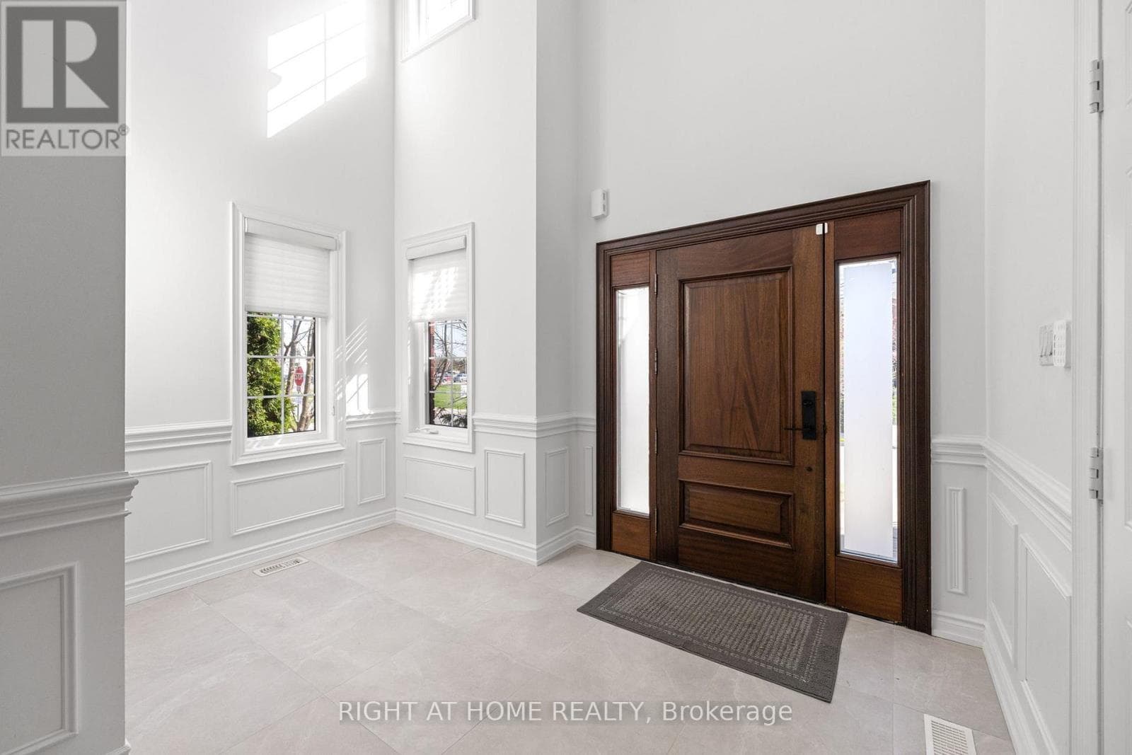 116 KNIGHTSHADE DRIVE, Toronto — photo 4