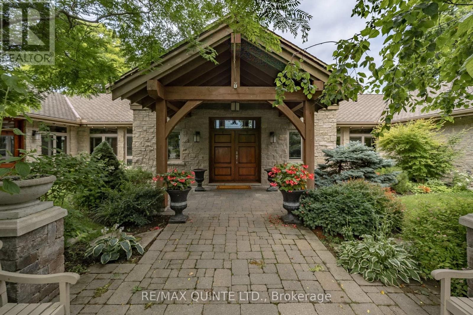 18 LOOP LANE, Central Lakes — photo 3