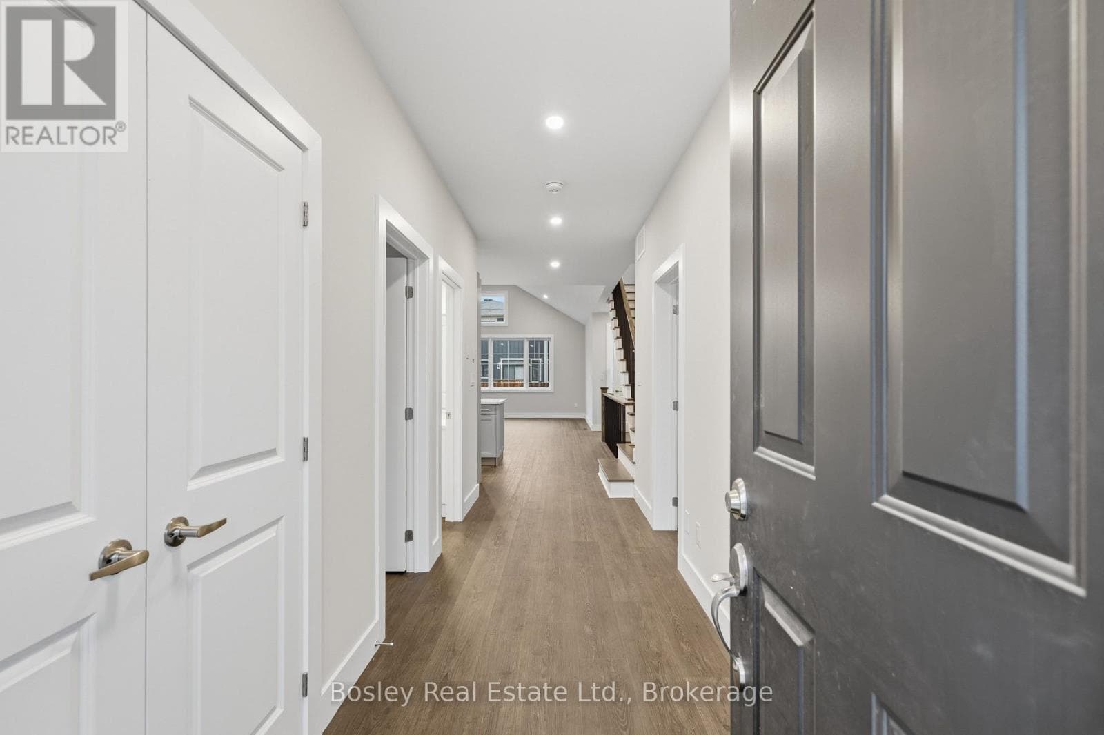 163 SUGAR MAPLE STREET, OnePoint — photo 4