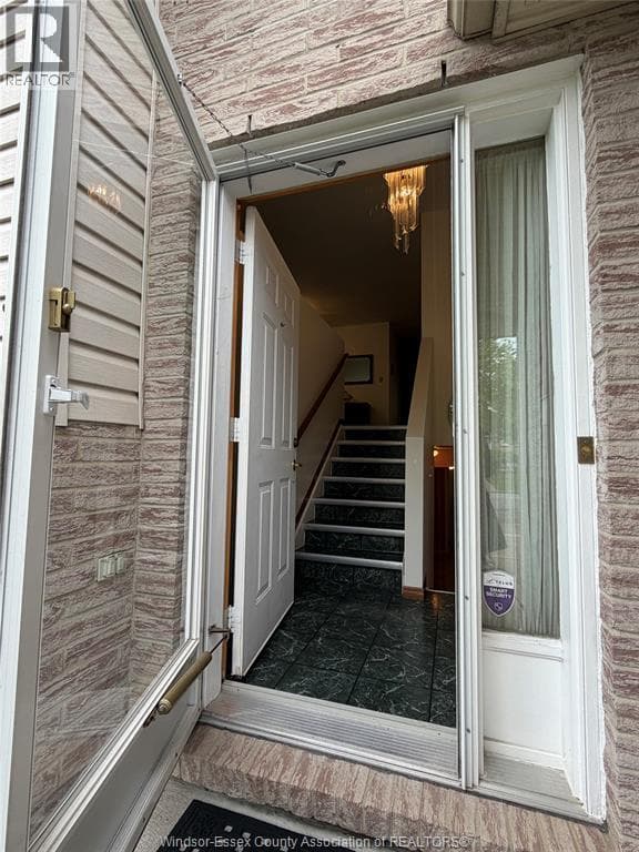 1637 ST. CLAIR AVENUE, Windsor — photo 3