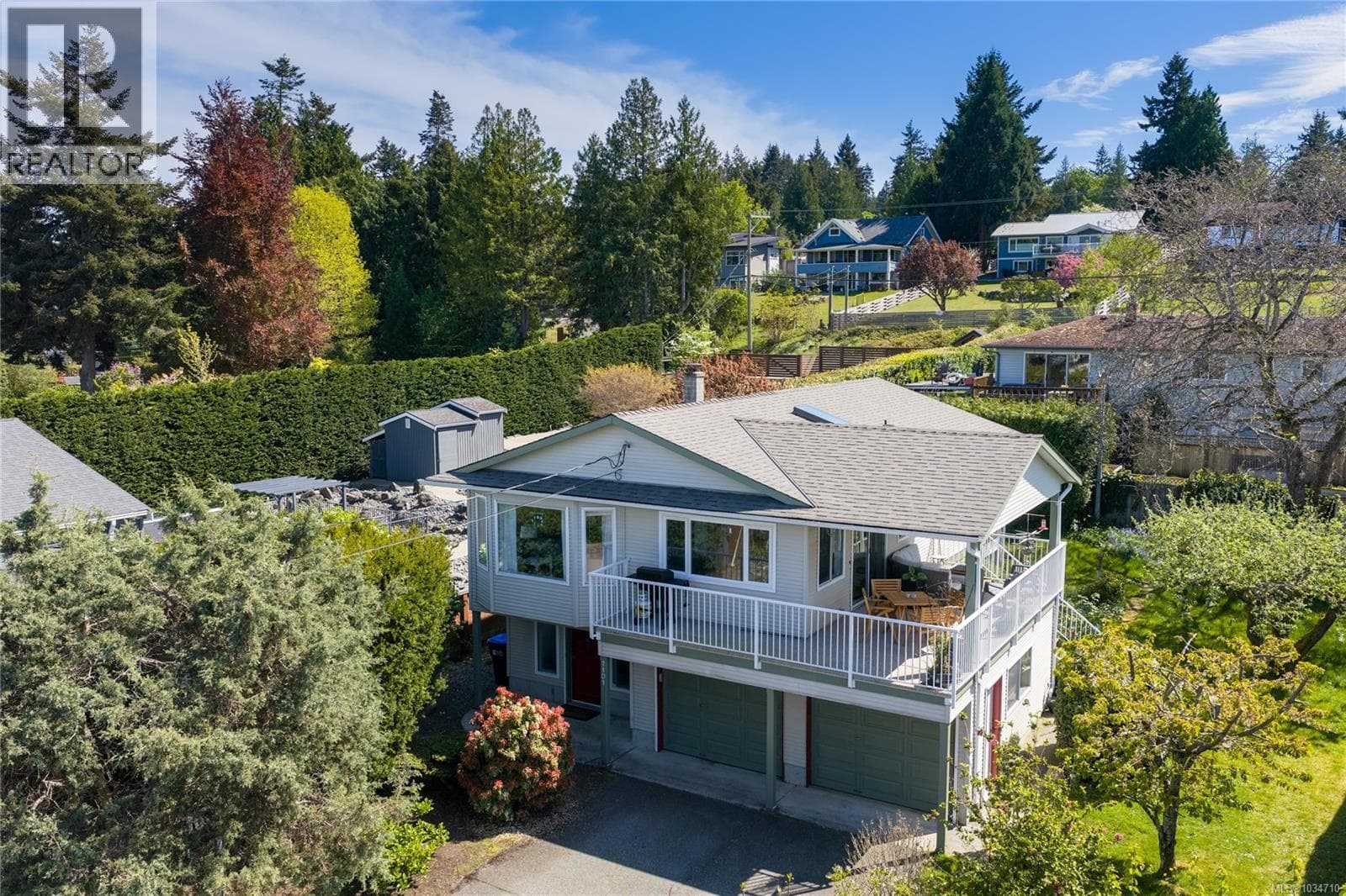 7101 McGill Rd, Vancouver Island — photo 3