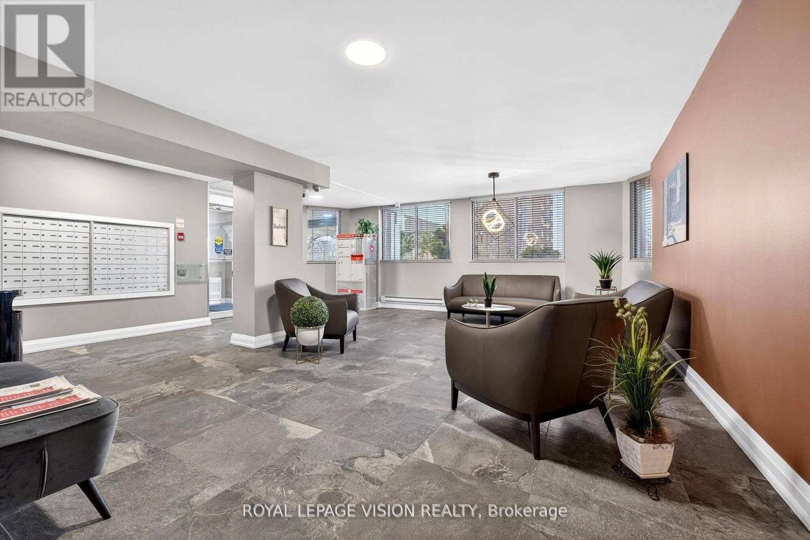 1002 - 81 MILLSIDE DRIVE, Toronto — photo 3