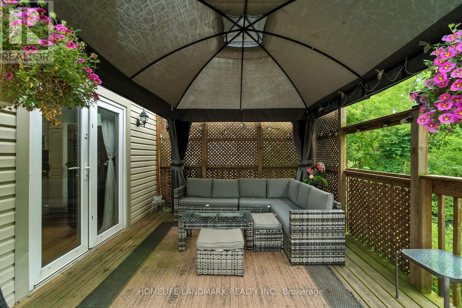 38 WOODROW STREET, Toronto — photo 4