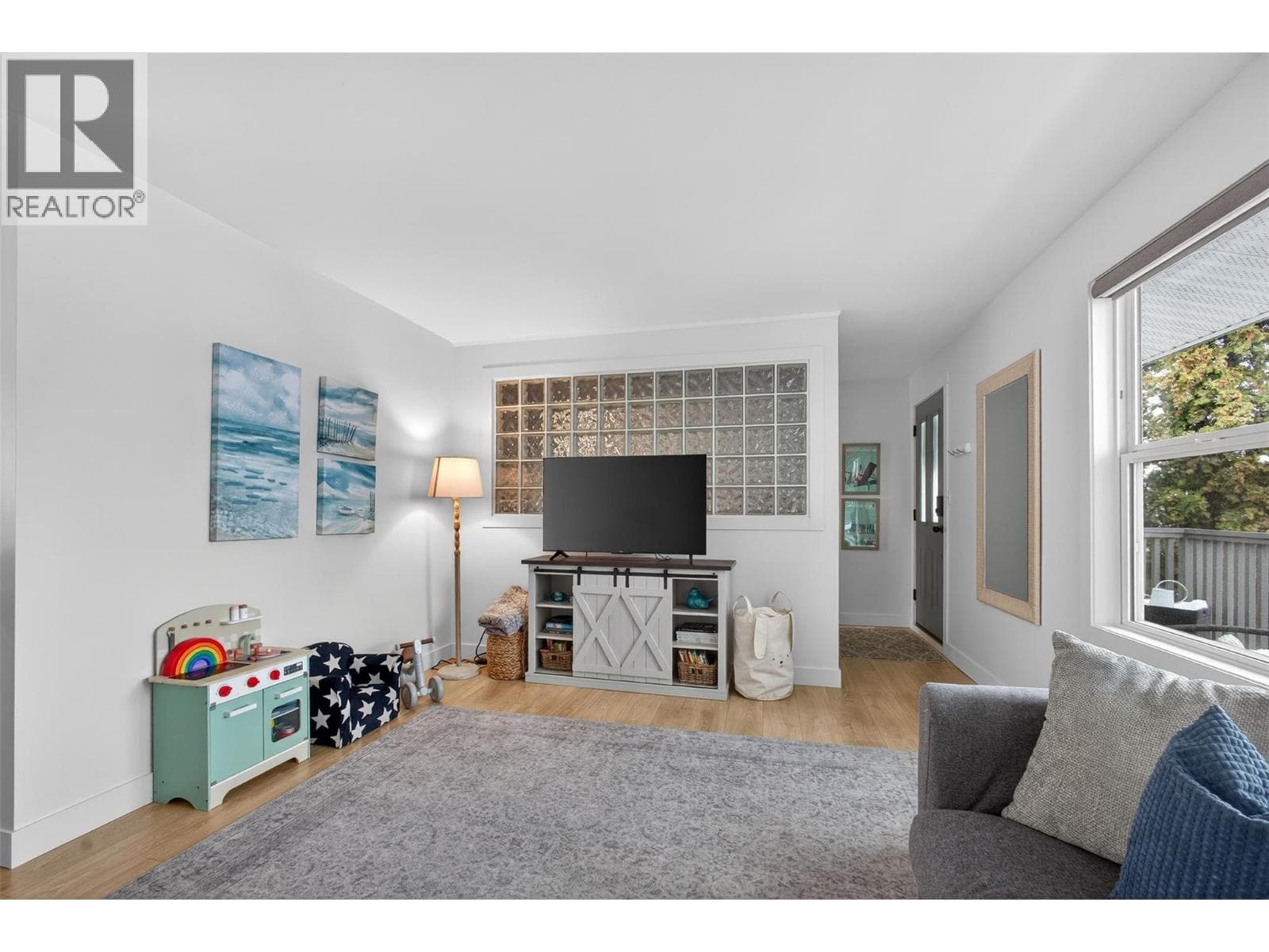 2490 SEXSMITH ROAD, Interior REALTORS® — photo 5