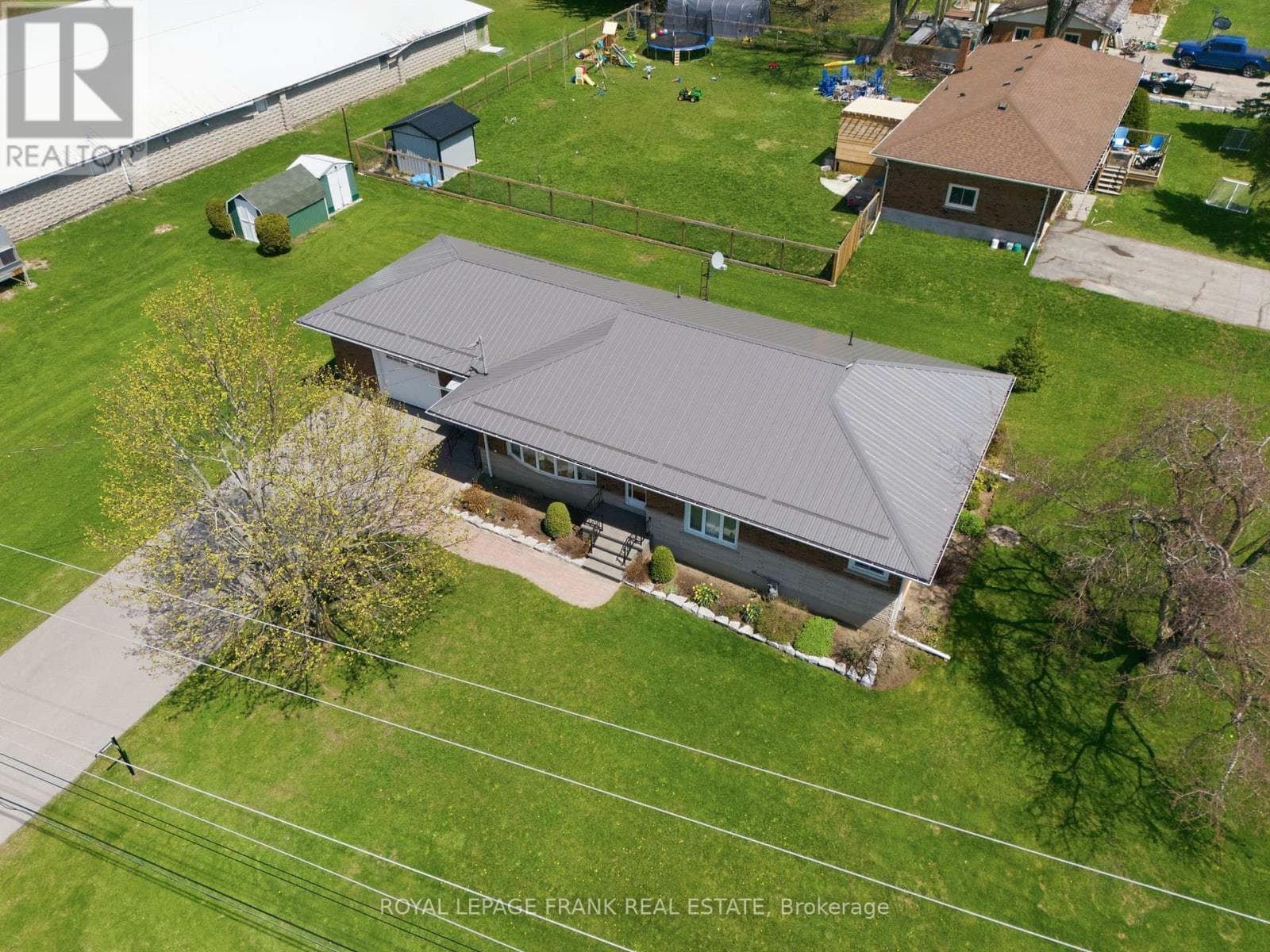 958 ELDON ROAD, Central Lakes — photo 4