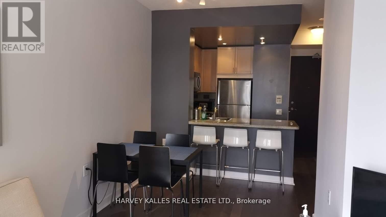 1603 - 85 BLOOR STREET E, Toronto — photo 3