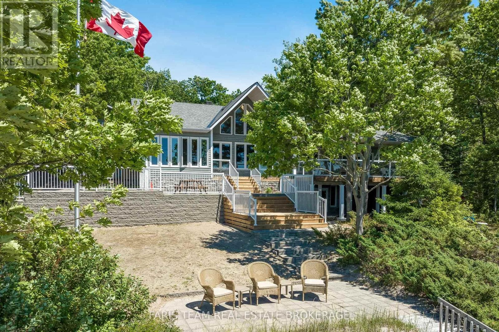 24 FINLEY DRIVE, Toronto — photo 2