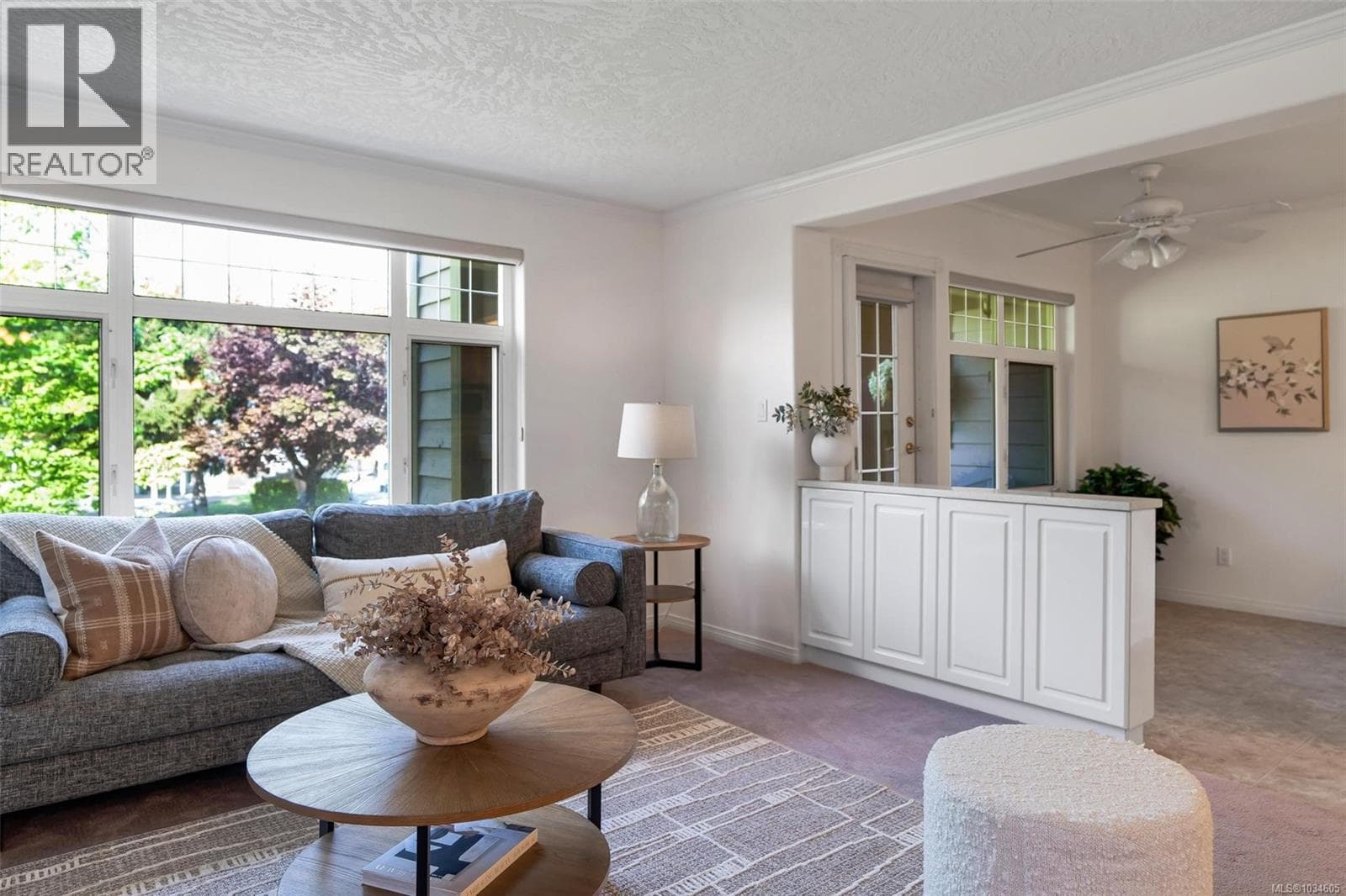 216 4490 Chatterton Way, Victoria — photo 3