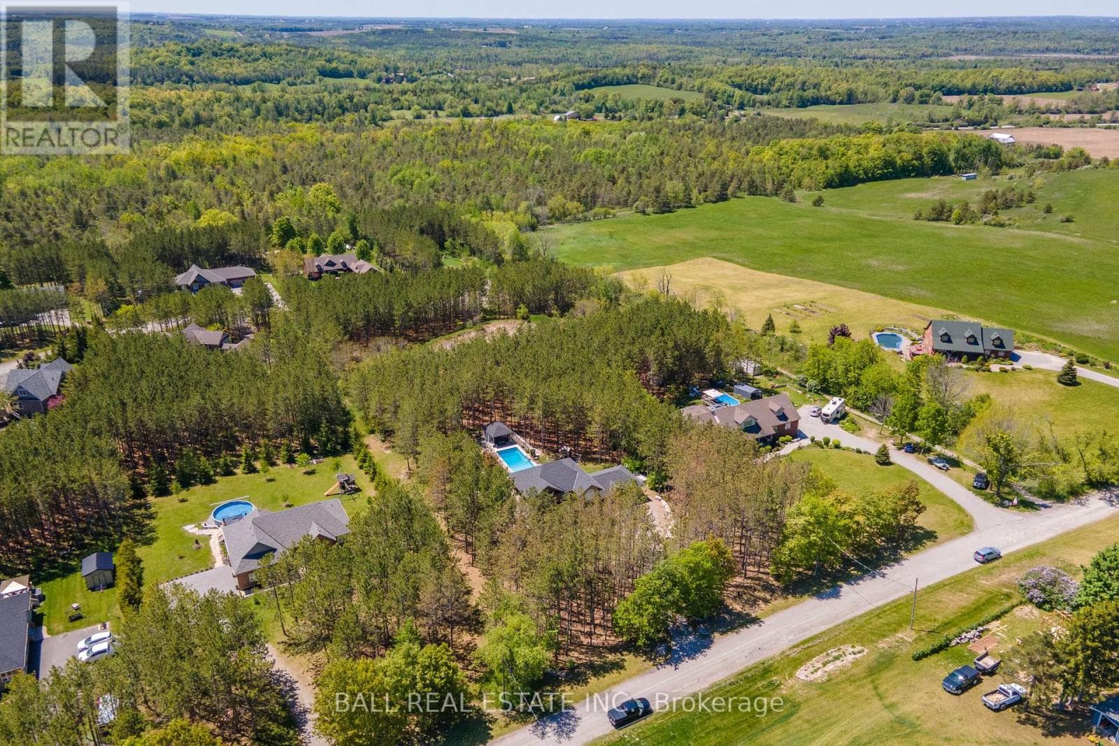 2276 HILLVIEW DRIVE, Central Lakes — photo 2