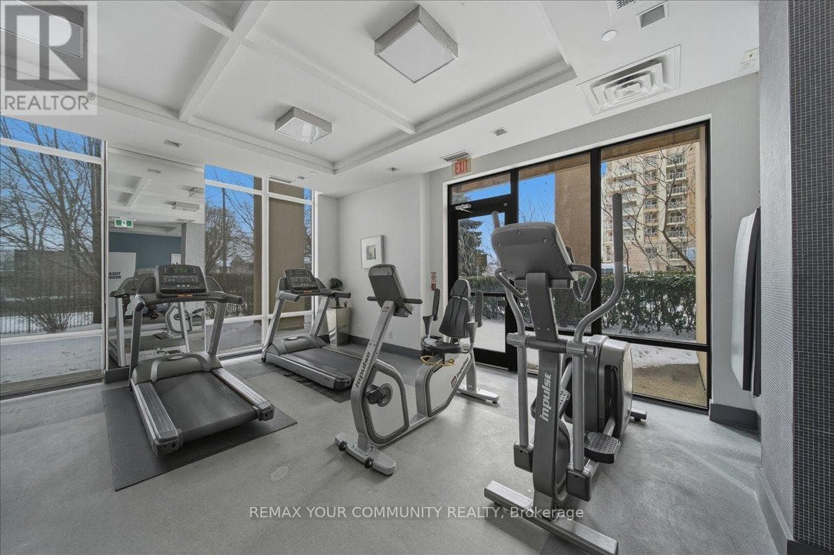 1009 - 520 STEELES AVENUE W, Toronto — photo 4