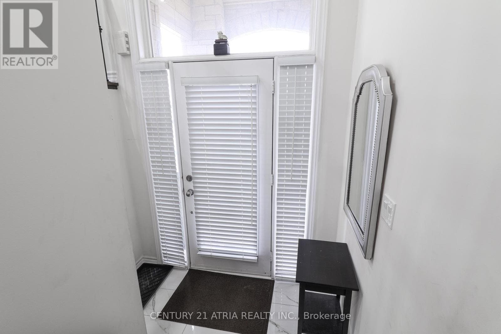 134 DUNDONNELL PLAZA, Toronto — photo 4