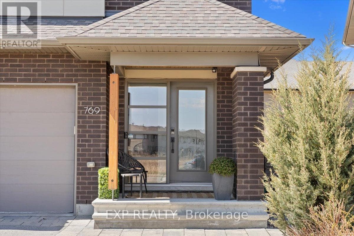 769 BRIAN GOOD AVENUE, Ottawa — photo 2