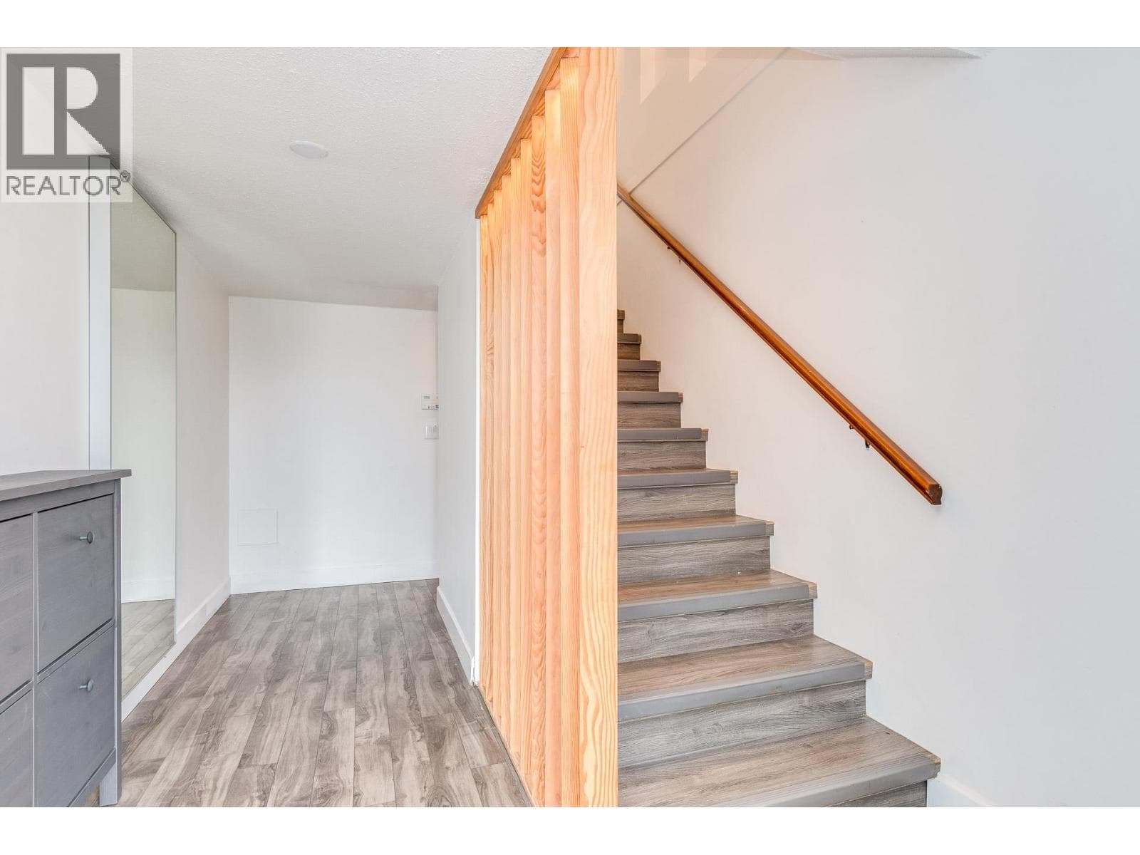 11390 HARRISON STREET, Greater Vancouver — photo 2
