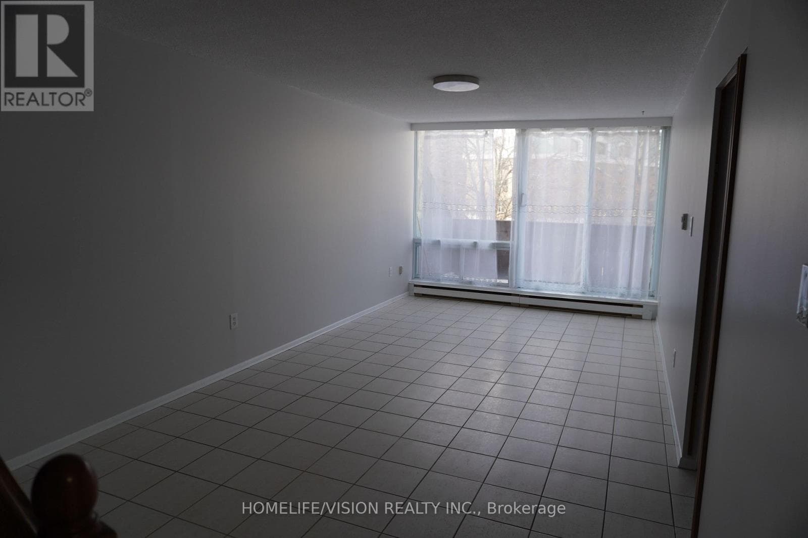 217 - 3765 SHEPPARD AVENUE E in Tam O'Shanter-Sullivan