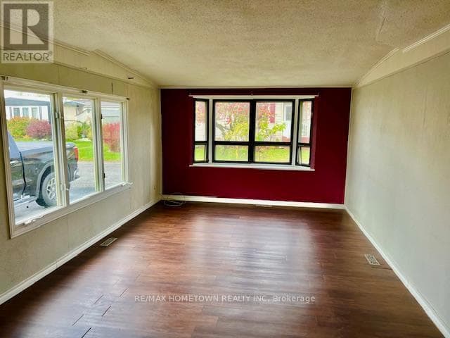 3 - 1871 OXFORD AVENUE, Rideau St.Lawrence — photo 4