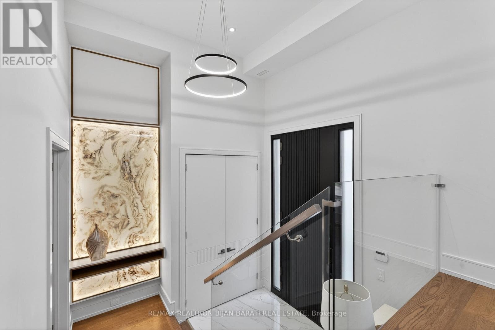 23 TERRACE AVENUE, Toronto — photo 2