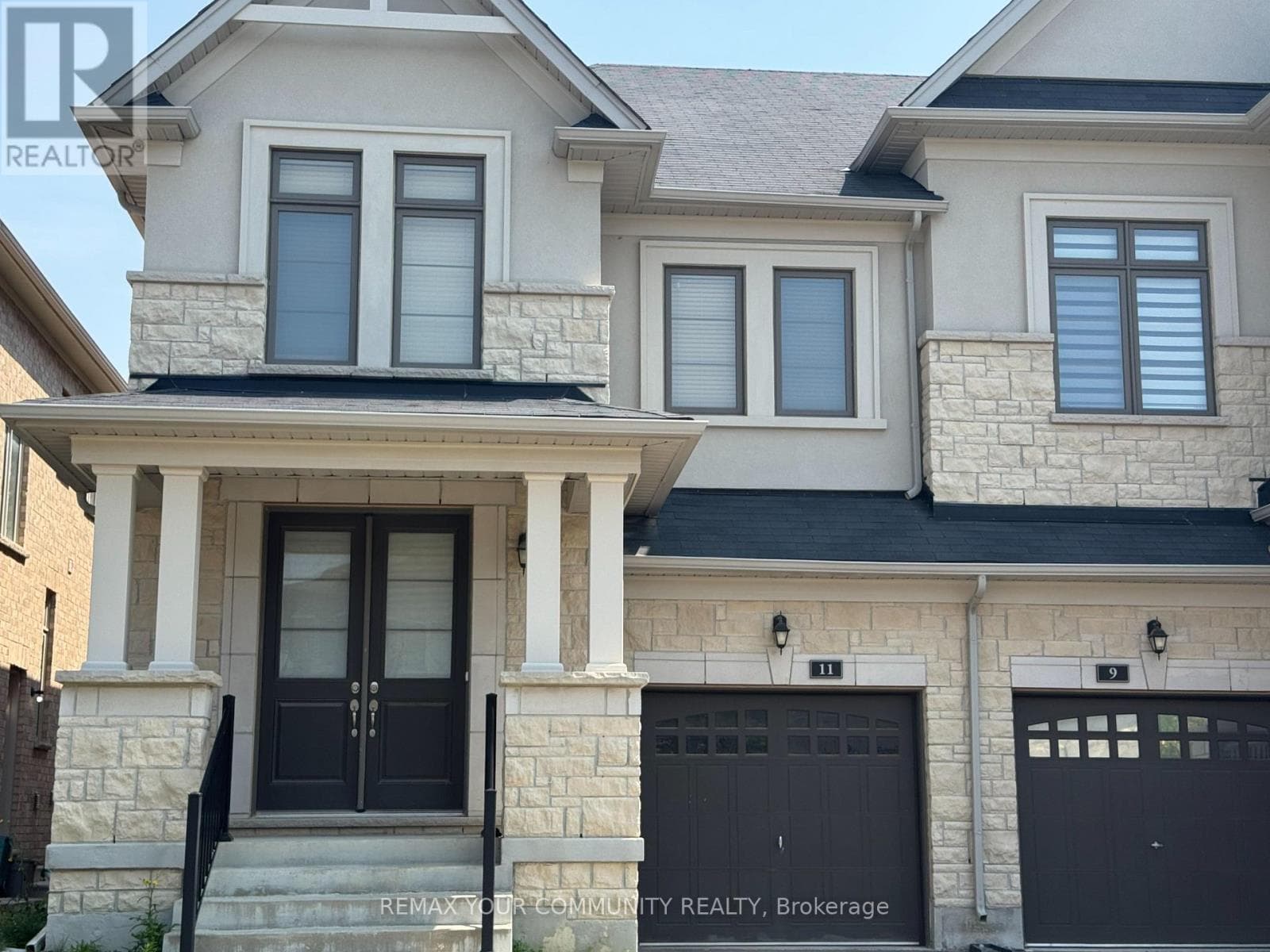 11 JOHN SMITH STREET, Toronto — photo 2