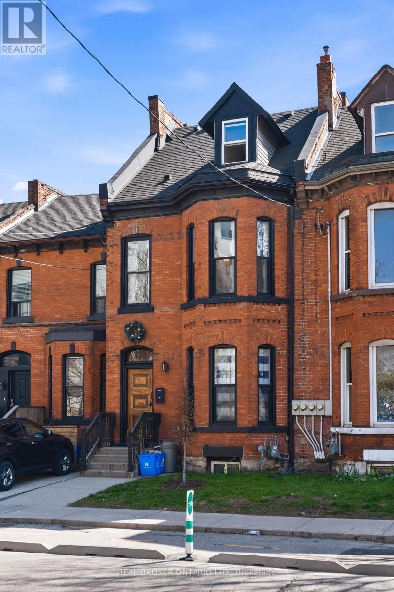 158 HUNTER STREET EAST in Corktown