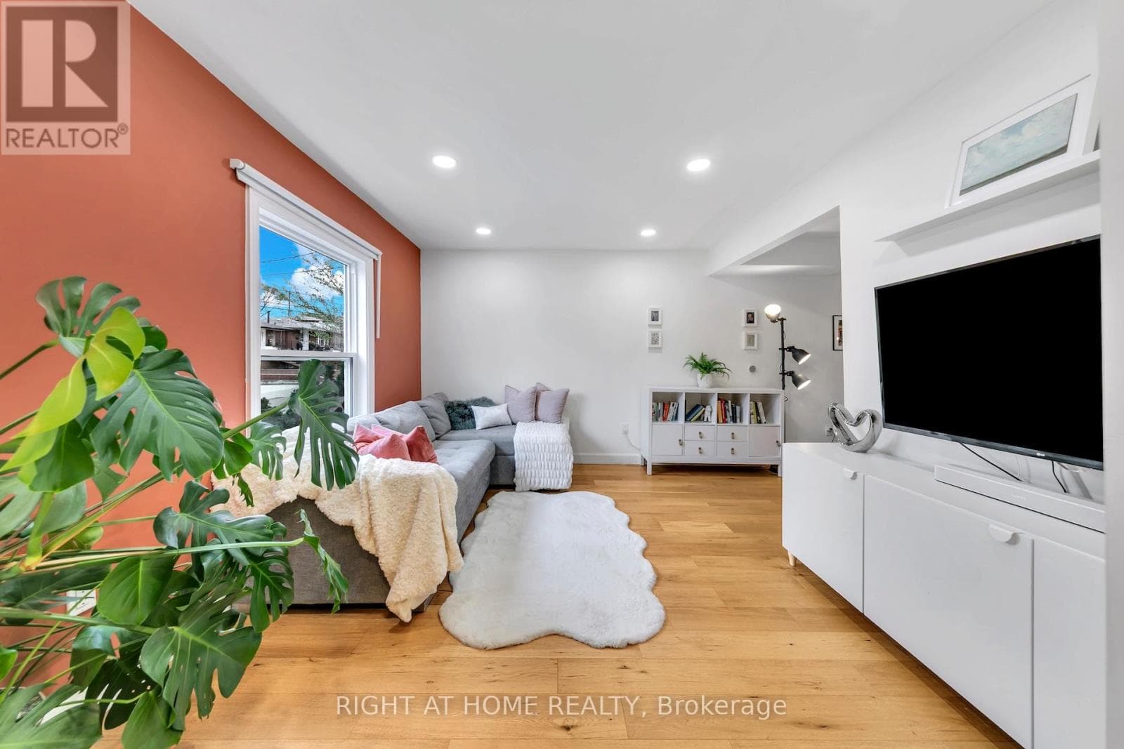 501 FERGUSON AVENUE NORTH, Toronto — photo 5