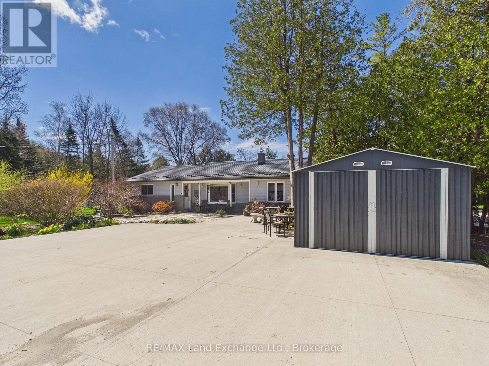 15 NORTH CEDAR LANE in 