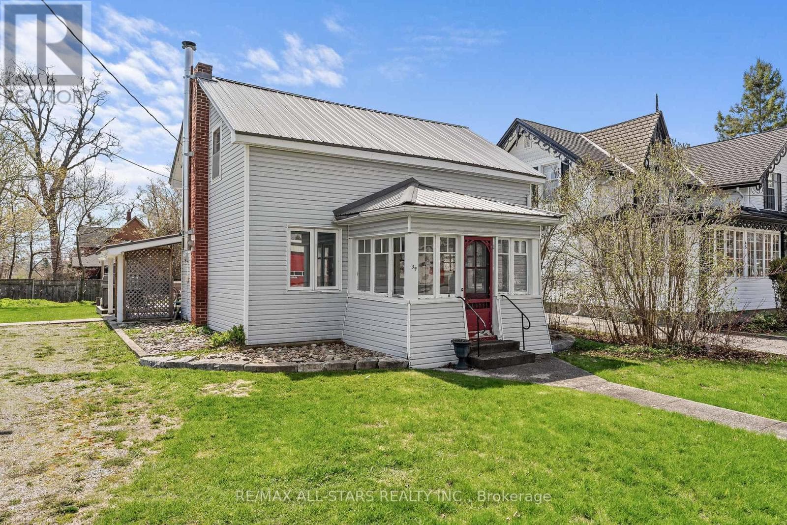 39 FRANCIS STREET W, Central Lakes — photo 4