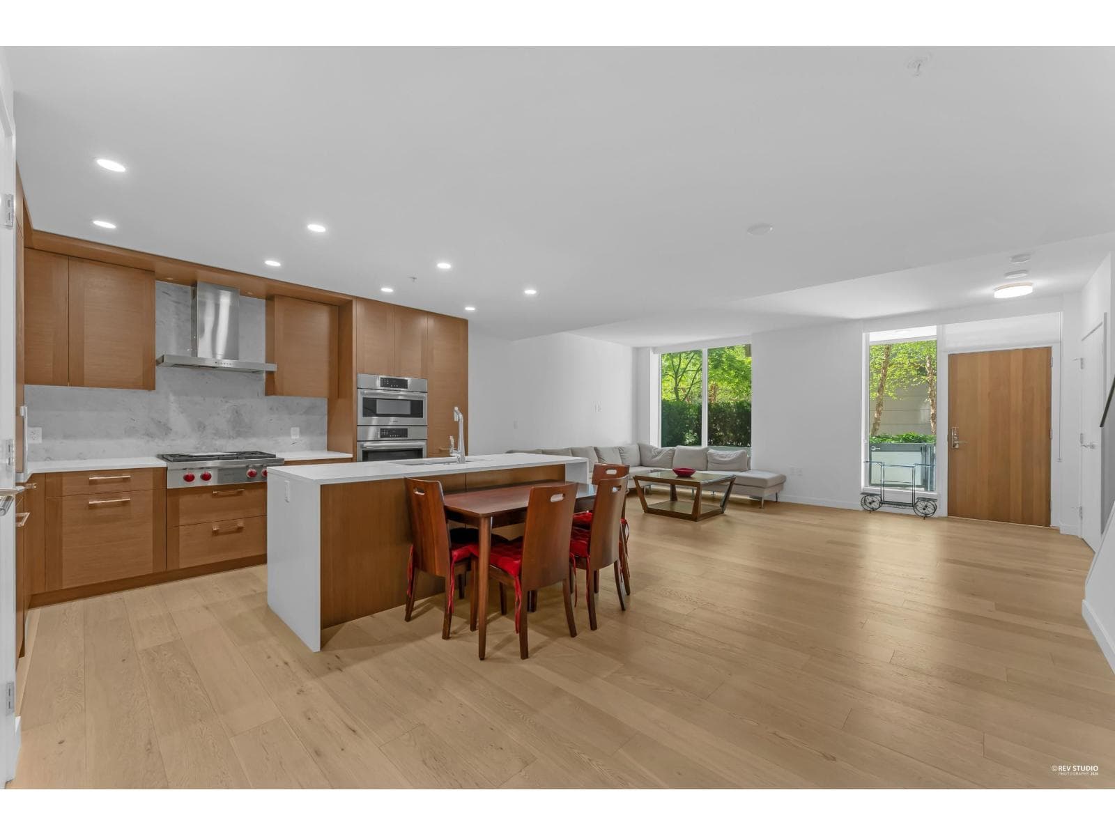 TH8 1439 GEORGE STREET, Fraser Valley — photo 2