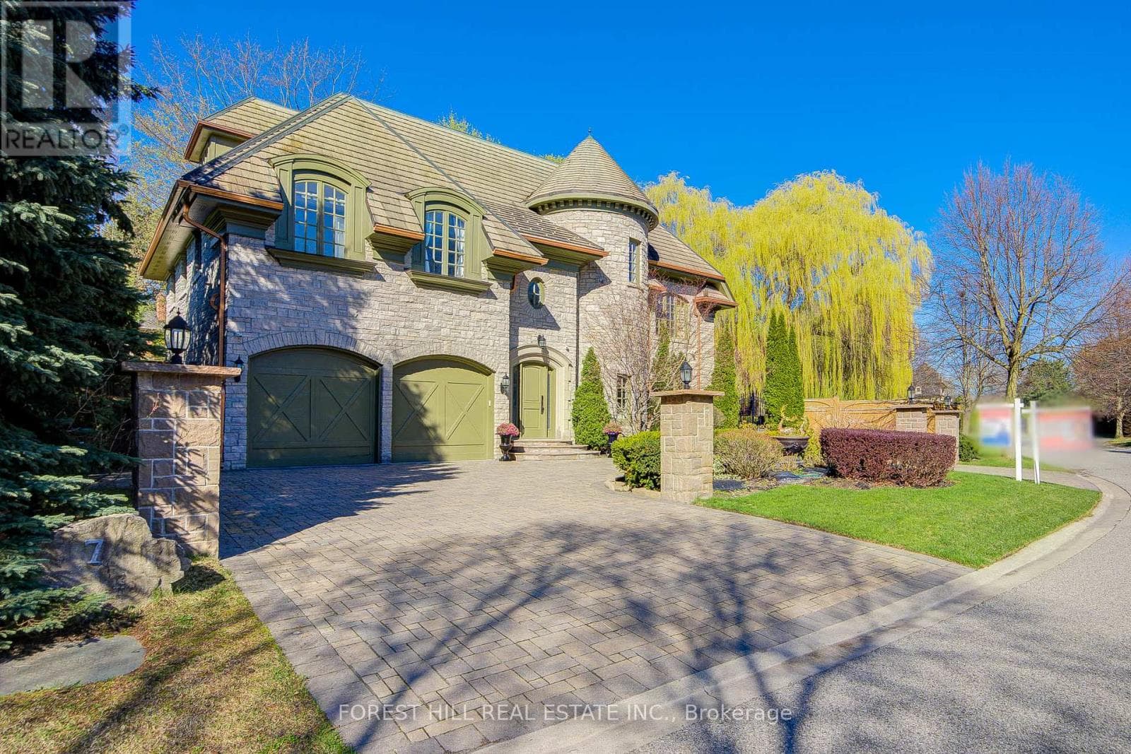 7 LEGACY COURT, Toronto — photo 2
