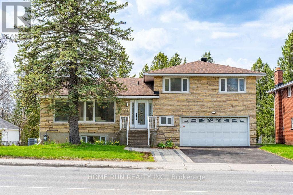 3334 RIVERSIDE DRIVE in RIVERSIDE PARK SOUTH - REVELSTOKE
