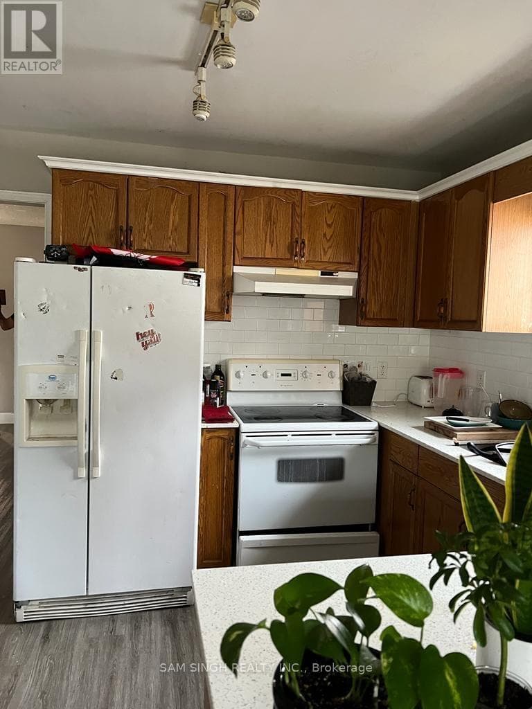 185 THURMAN CIRCLE, London and St. Thomas — photo 5