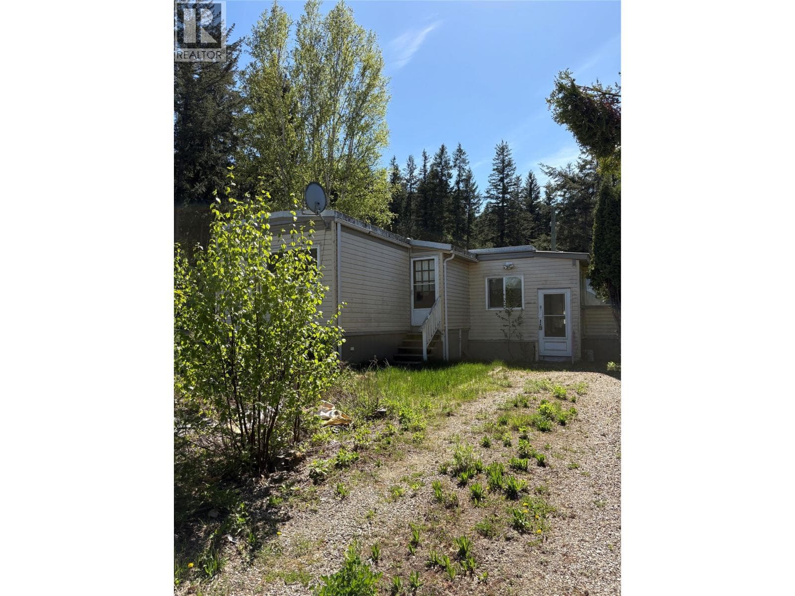 3164 Vavenby Bridge Road in 