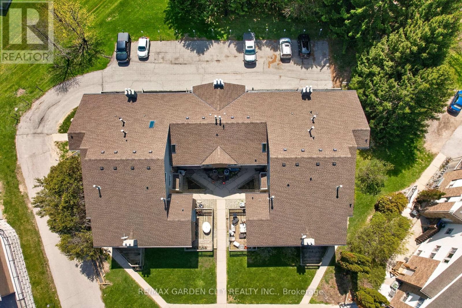 1 19 WREN COURT, Toronto — photo 4