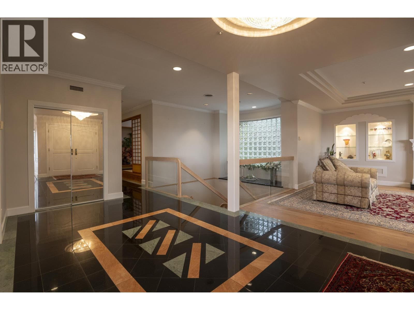 2572 WESTHILL CLOSE, Greater Vancouver — photo 2