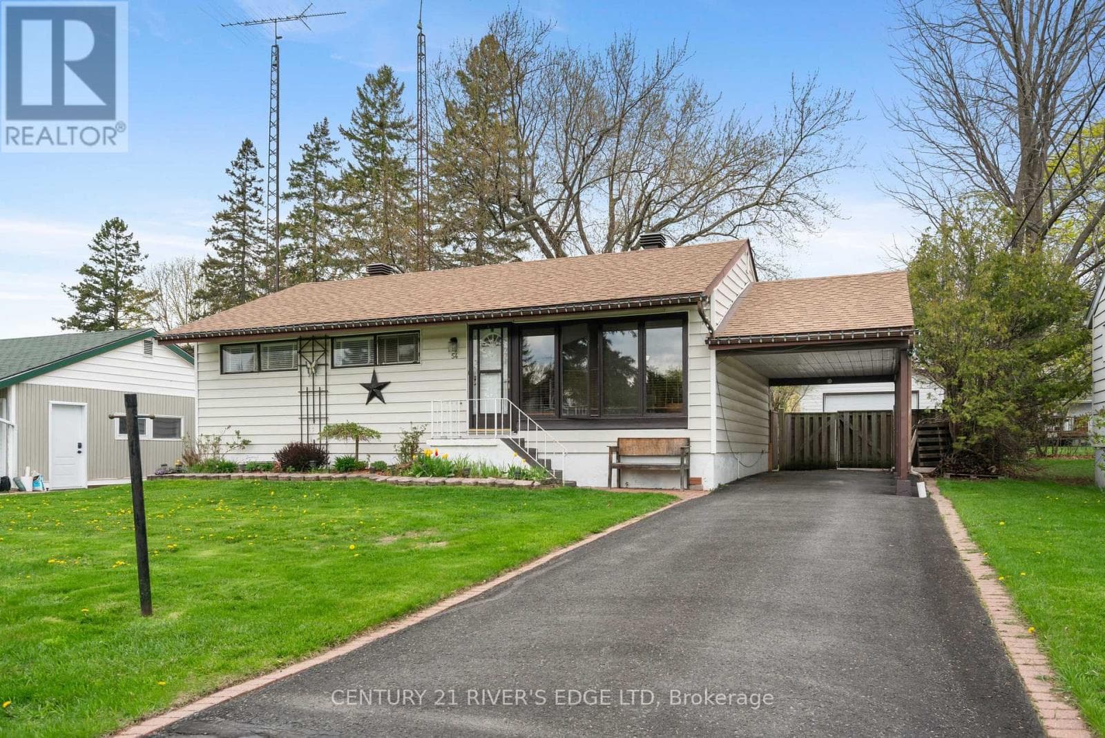 54 LOYALIST STREET in 