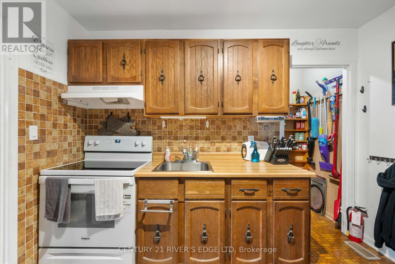 54 LOYALIST STREET, Rideau St.Lawrence — photo 5